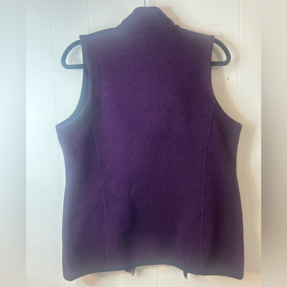 Sears, size 8, purple vest, full front zip with pockets - Picture 7 of 9